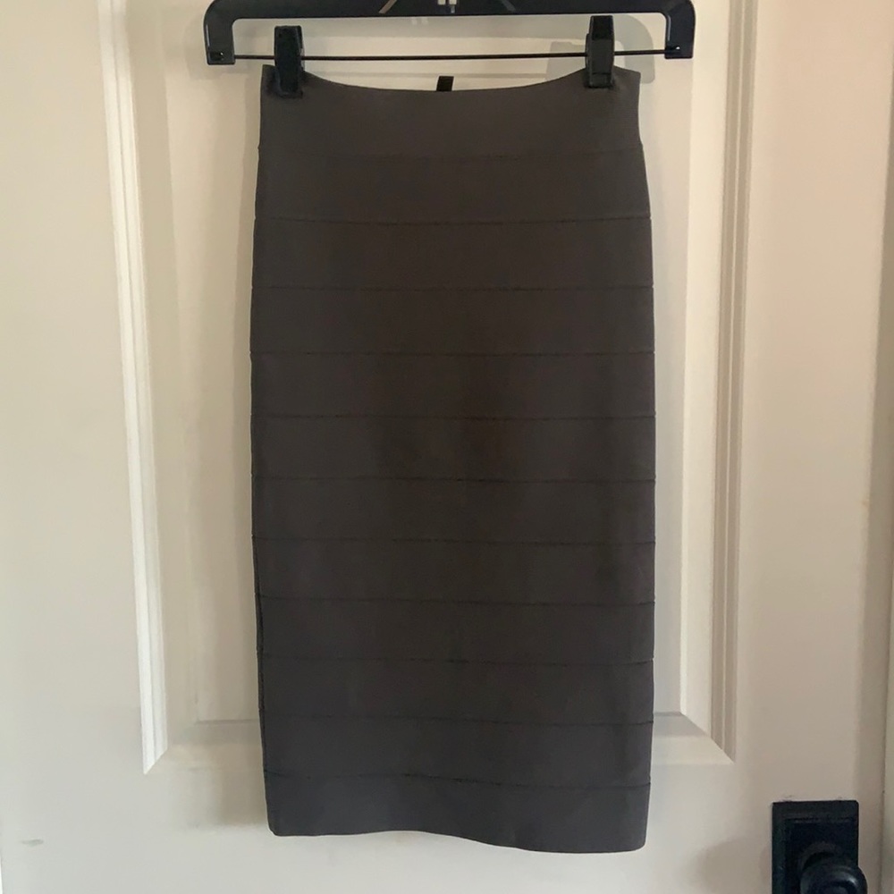 BCBGMAXAZRIA skirt dark fatigue